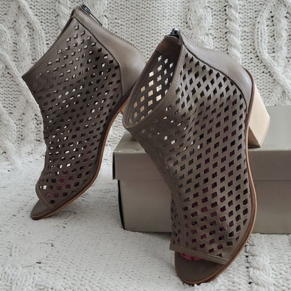 Booties - Picture 3 of 4